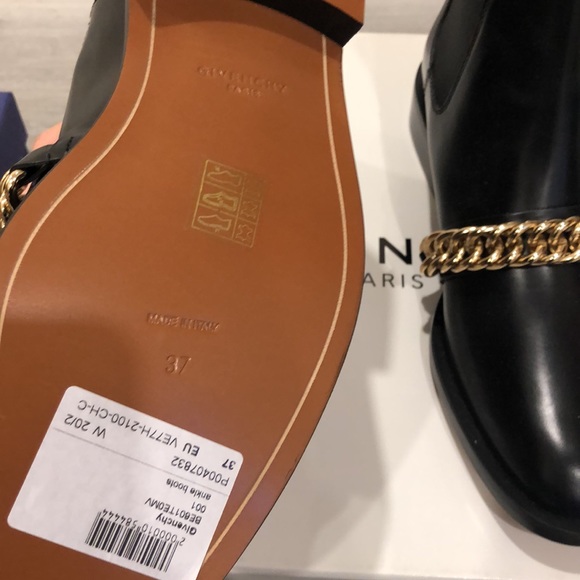 Givenchy Boots Size 37 last week for sale! - Picture 3 of 3